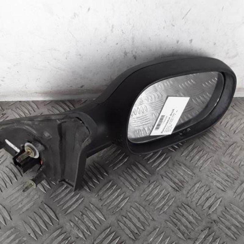 Retroviseur droit RENAULT MEGANE 1 Retroviseur droit RENAULT MEGANE 1