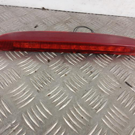 Feu arriere stop central RENAULT CLIO 2 Photo n°1