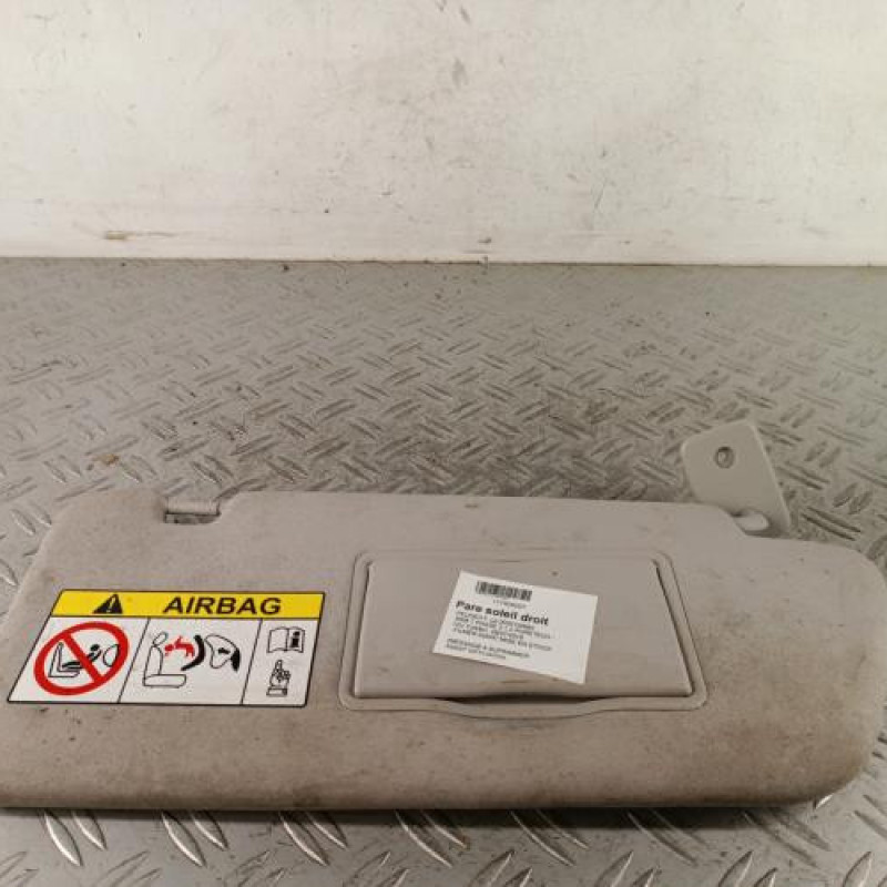 Pare soleil droit PEUGEOT 3008 1
