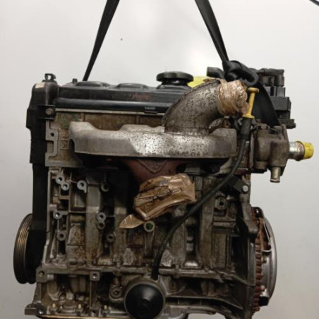 Moteur CITROEN SAXO Photo n°1