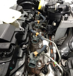 Moteur PEUGEOT 208 1 Photo n°5