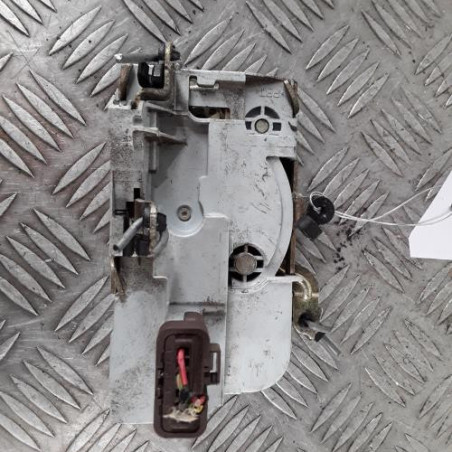 Serrure avant droit PEUGEOT 406 Photo n°1