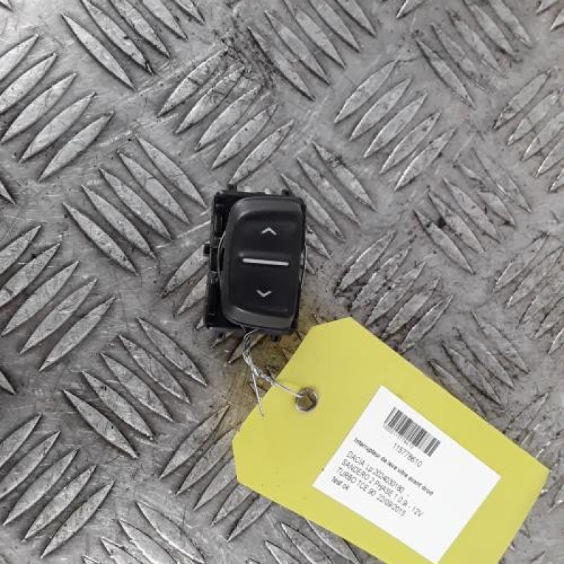 Interrupteur de leve vitre avant droit DACIA SANDERO 2