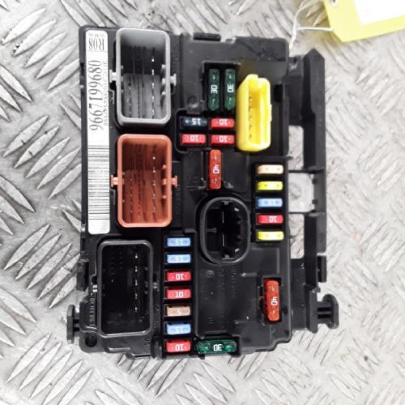 Boitier servitude moteur (BSM) CITROEN DS3 Boitier servitude moteur (BSM) CITROEN DS3