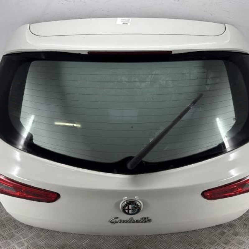 Malle/Hayon arriere ALFA ROMEO GIULIETTA 2