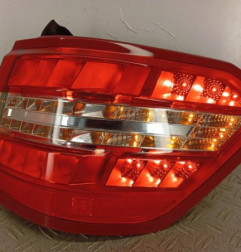 Feu arriere principal droit (feux) MERCEDES CLASSE E 212 Photo n°1