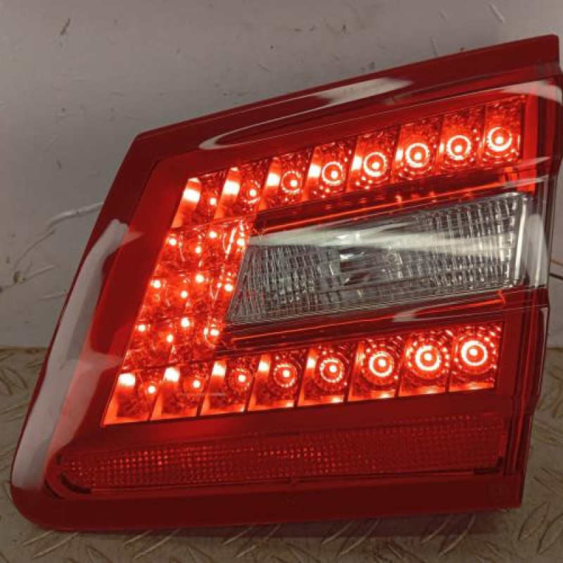 Feu arriere secondaire droit (feux) MERCEDES CLASSE E 212