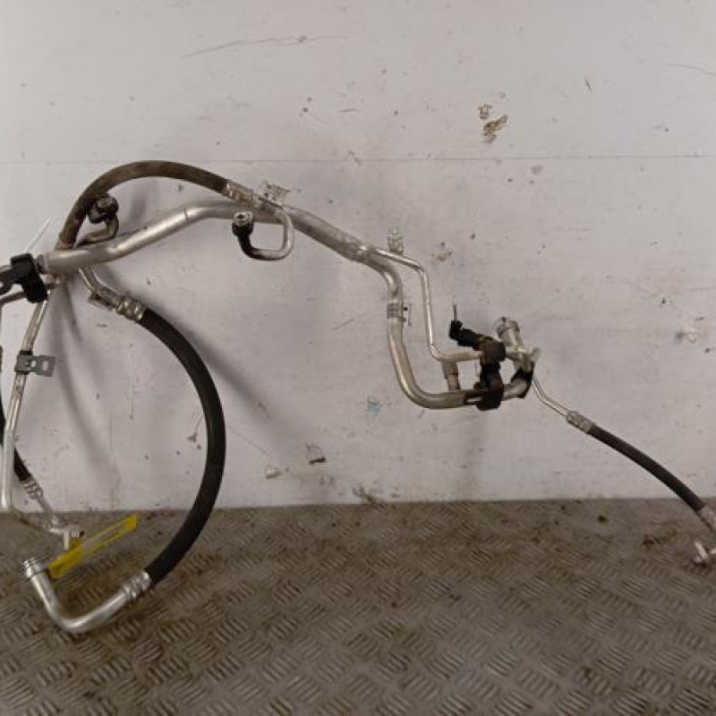 Tuyau de climatisation PEUGEOT 5008 2