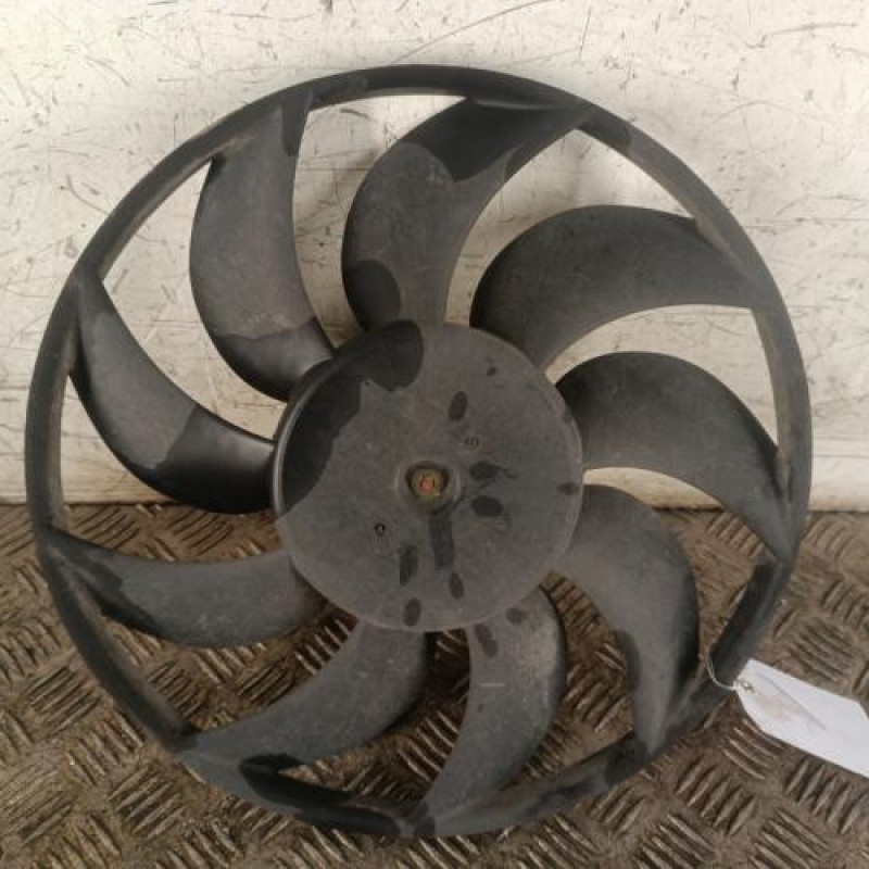 Moto ventilateur radiateur RENAULT MASTER 2 Moto ventilateur radiateur RENAULT MASTER 2