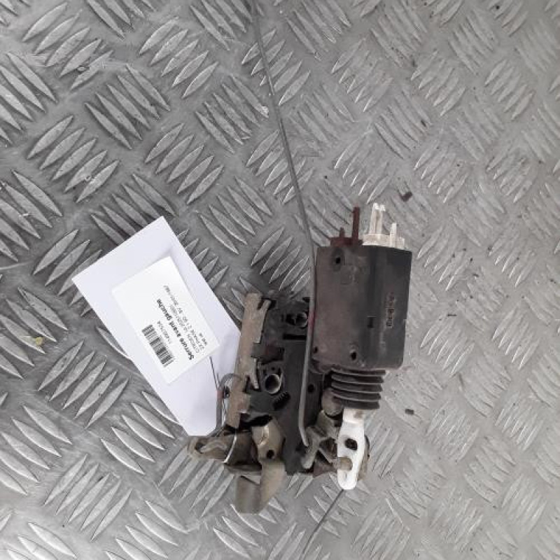 Serrure avant gauche CITROEN ZX Serrure avant gauche CITROEN ZX