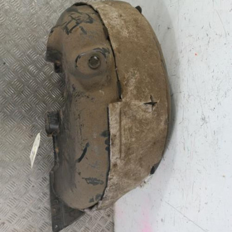Pare boue arriere droit PEUGEOT 208 1