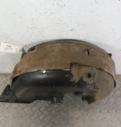 Pare boue arriere gauche PEUGEOT 208 1