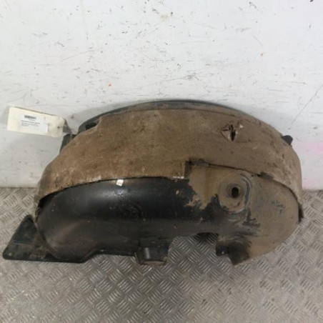 Pare boue arriere gauche PEUGEOT 208 1