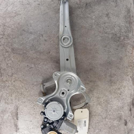 Leve vitre electrique avant gauche TOYOTA VERSO Photo n°1