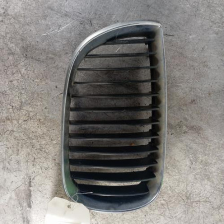 Calandre droite BMW SERIE 1 E87 Photo n°1