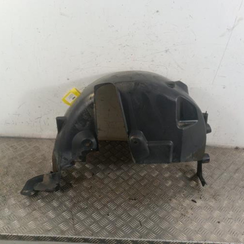 Pare boue arriere gauche RENAULT CLIO 4