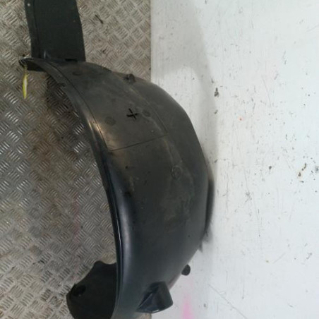 Pare boue arriere droit PEUGEOT 3008 1