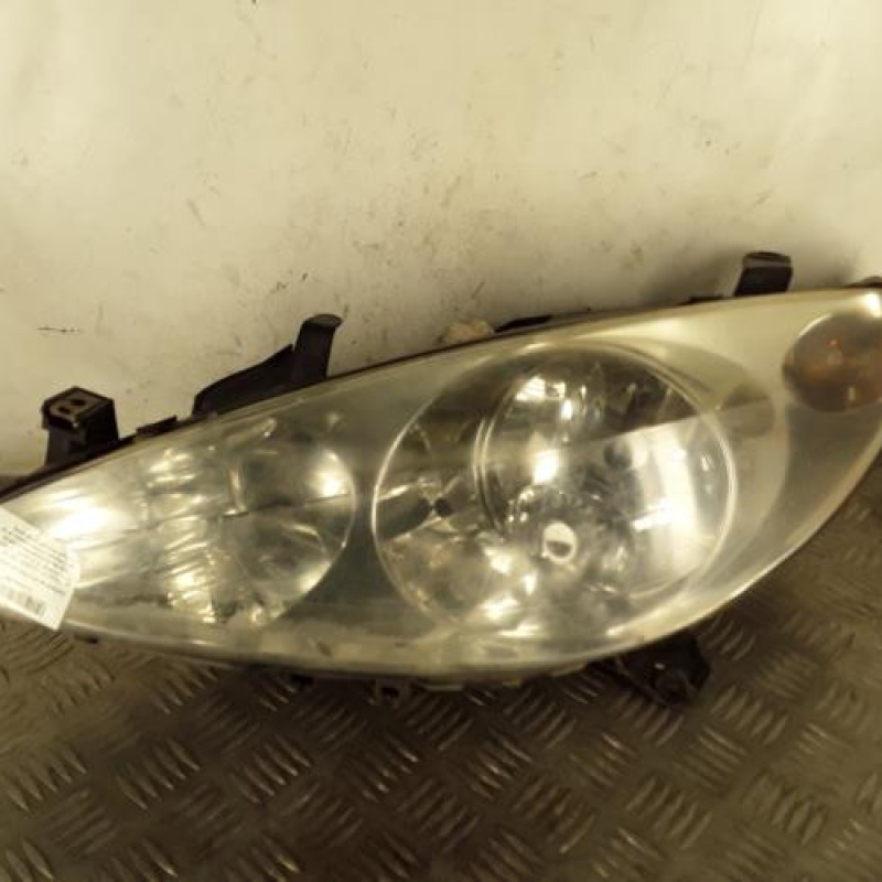 Optique avant principal gauche (feux)(phare) PEUGEOT 307