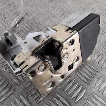 Serrure avant droit PEUGEOT 307 Photo n°1