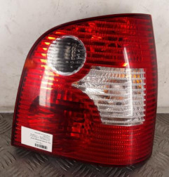 Feu arriere principal droit (feux) VOLKSWAGEN POLO 4 Photo n°1