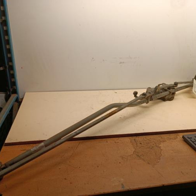 Moteur essuie glace avant PEUGEOT 308 1