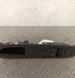 Interrupteur de leve vitre avant gauche BMW SERIE 6 F13 Photo n°1