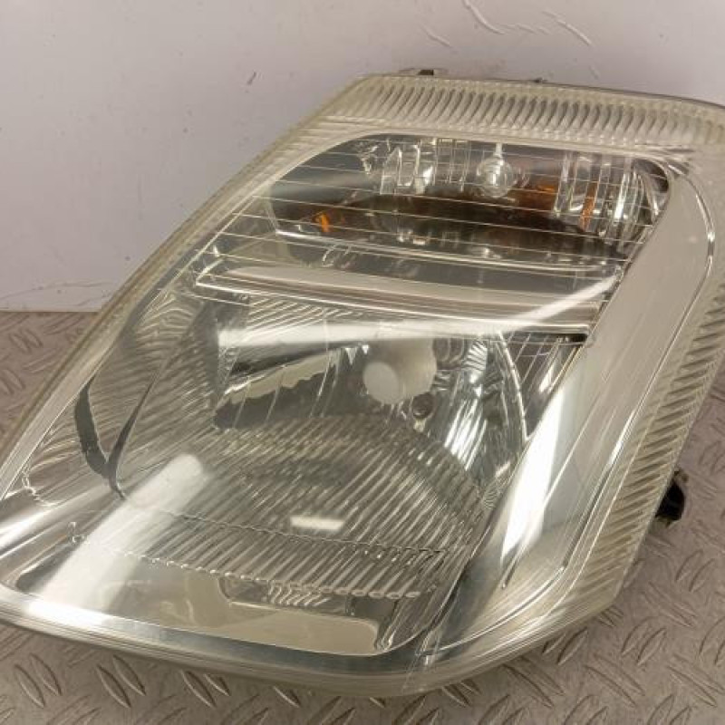 Optique avant principal gauche (feux)(phare) CITROEN C2