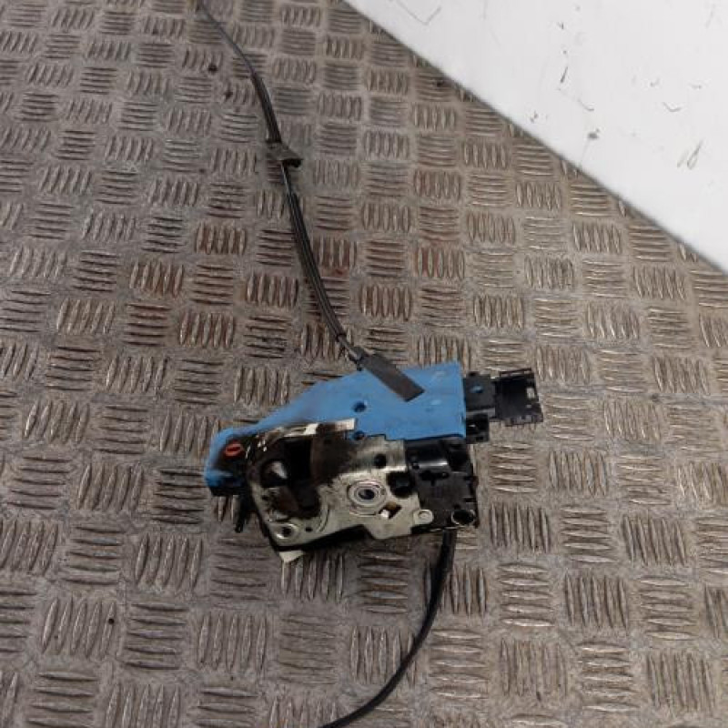 Serrure arriere gauche PEUGEOT 207