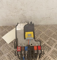 Porte fusible PEUGEOT PARTNER 2 Photo n°1