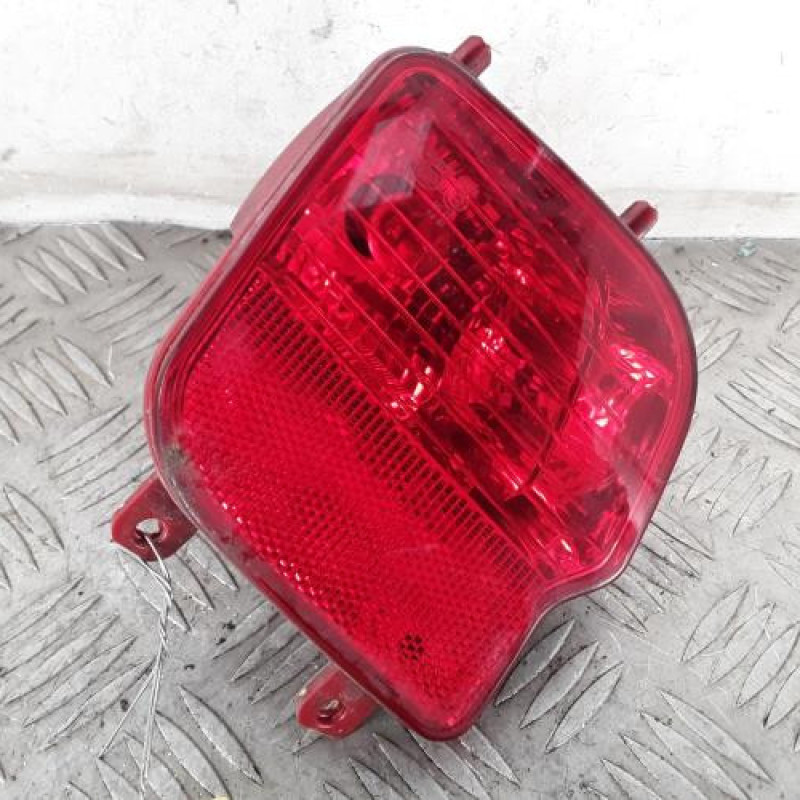Feu de pare choc arriere droit PEUGEOT 3008 2