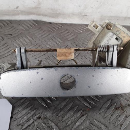 Poignee hayon VOLKSWAGEN POLO 4 Photo n°1