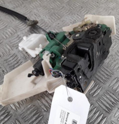 Serrure arriere droit VOLKSWAGEN POLO 4 Photo n°1