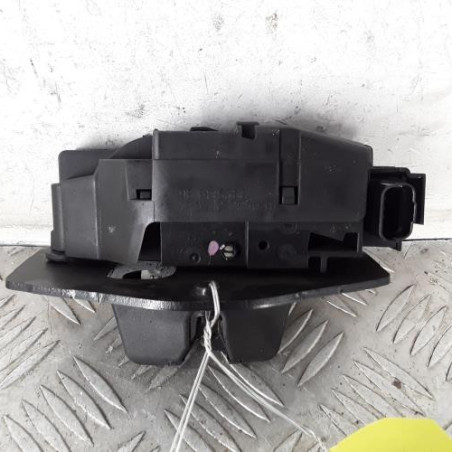 Serrure de hayon PEUGEOT 3008 2