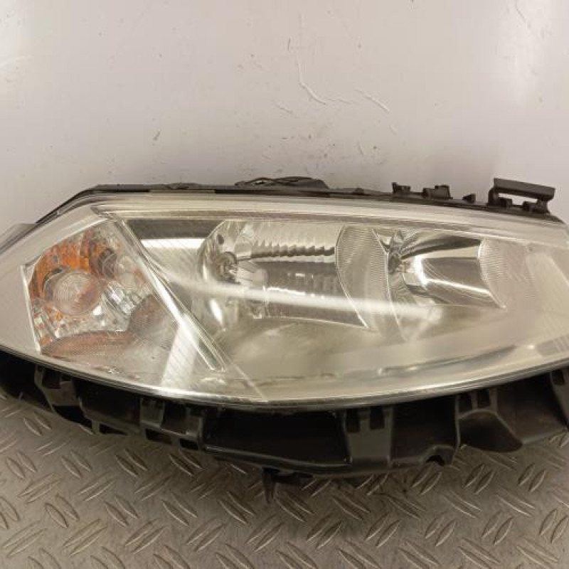 Optique avant principal droit (feux)(phare) RENAULT MEGANE 2