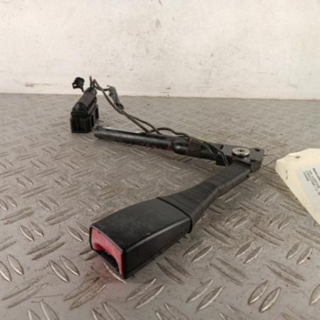 Attache ceinture avant gauche OPEL CORSA D