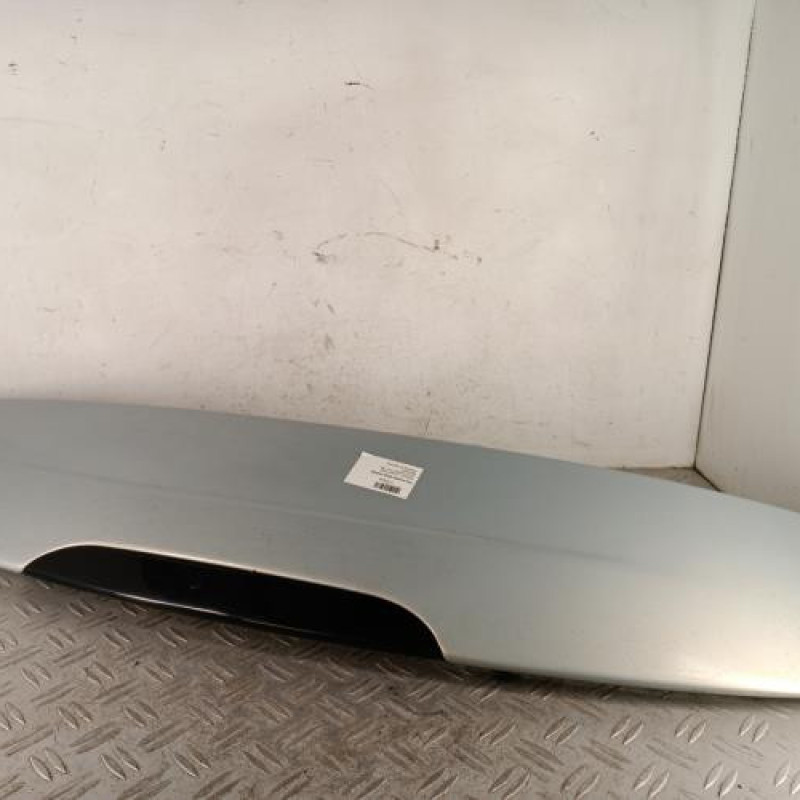 Feu arriere stop central RENAULT CLIO 2 Feu arriere stop central RENAULT CLIO 2