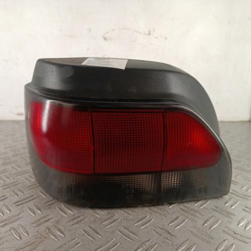 Feu arriere principal gauche (feux) RENAULT CLIO 1