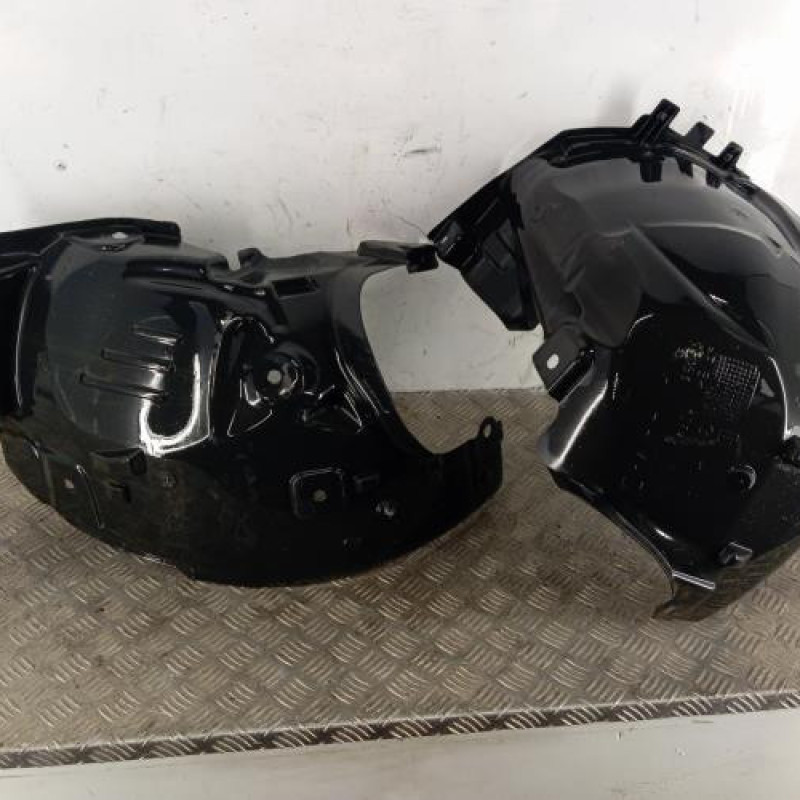 Pare boue avant droit RENAULT ZOE 2