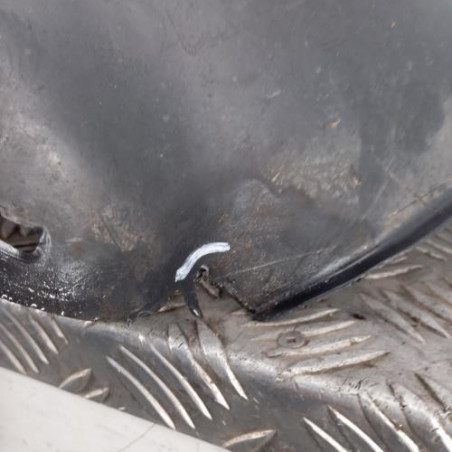 Pare boue avant droit RENAULT SCENIC 2