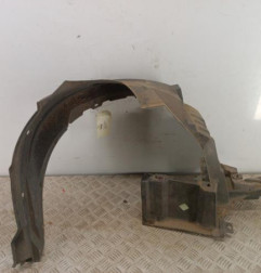 Pare boue avant gauche PEUGEOT 107 Photo n°1