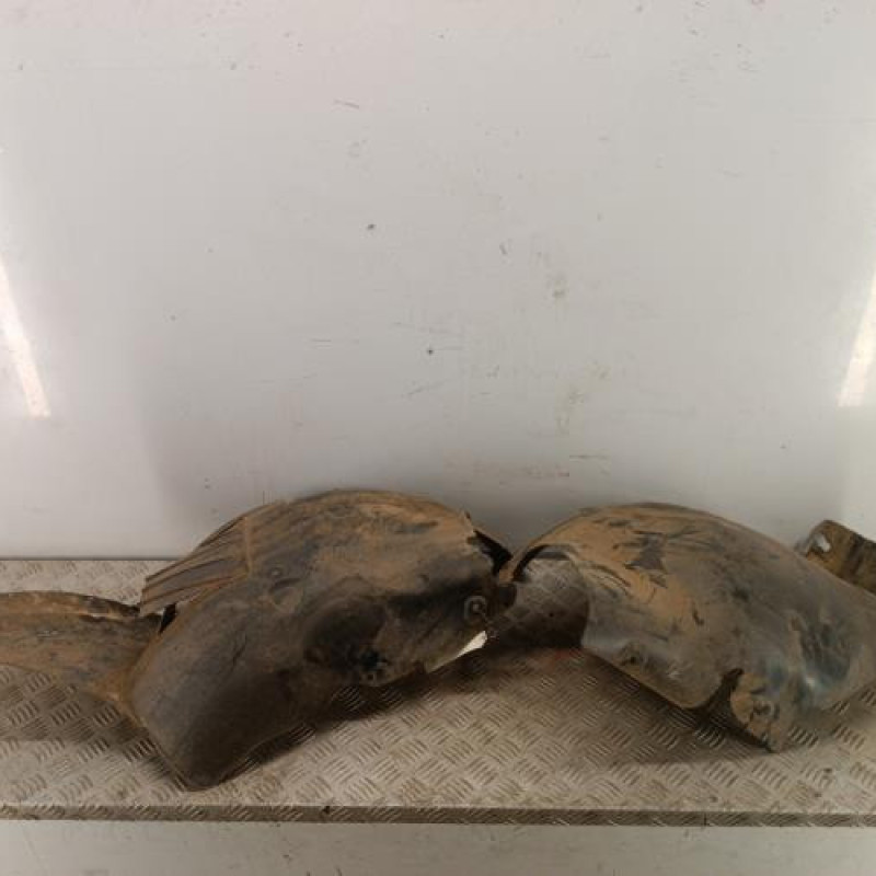 Pare boue avant droit PEUGEOT 206