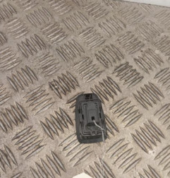 Interrupteur de leve vitre avant droit RENAULT CLIO 5 Photo n°3