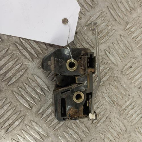 Serrure de hayon VOLKSWAGEN POLO 3