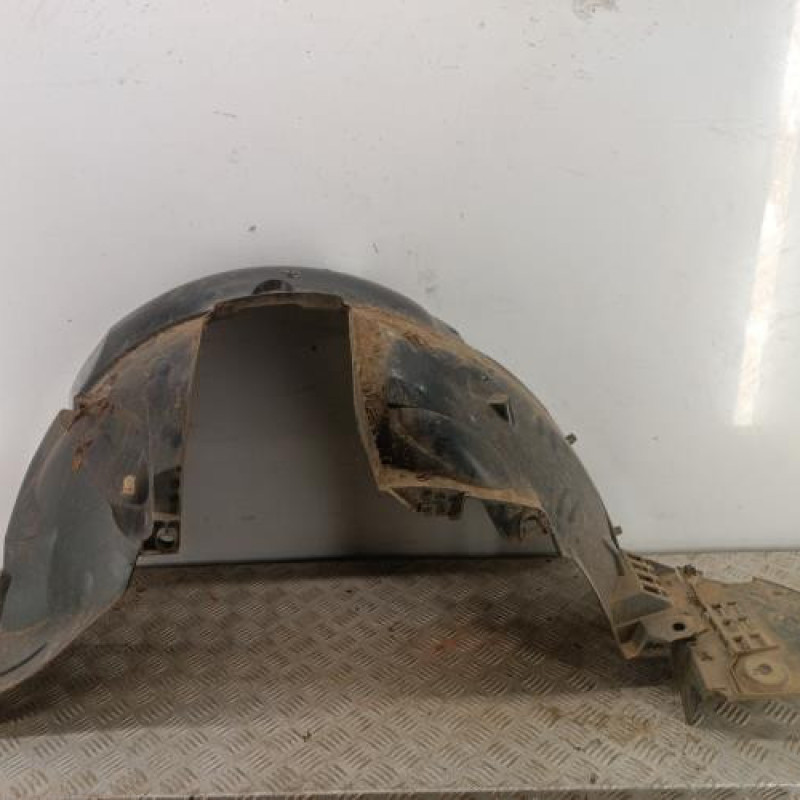 Pare boue avant gauche DACIA SANDERO 2
