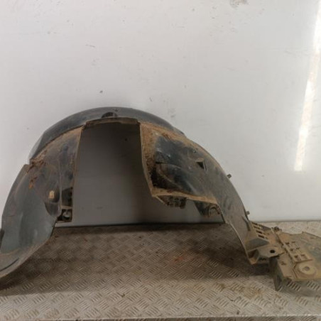 Pare boue avant gauche DACIA SANDERO 2 Photo n°1