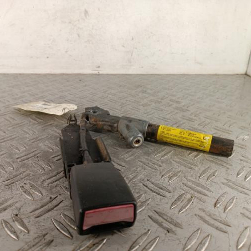 Attache ceinture avant droit RENAULT KANGOO 1
