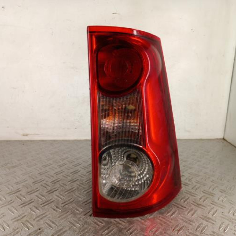 Feu arriere principal droit (feux) DACIA LOGAN MCV 1 Feu arriere principal droit (feux) DACIA LOGAN MCV 1