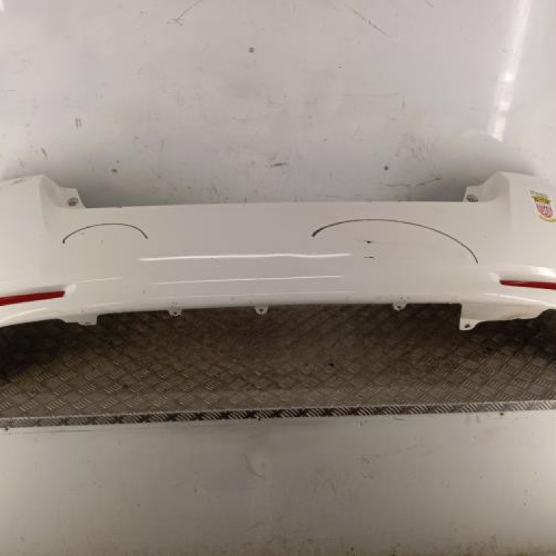 Pare choc arriere TOYOTA VERSO