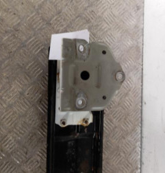 Renfort pare choc arriere (traverse) TOYOTA VERSO Photo n°3