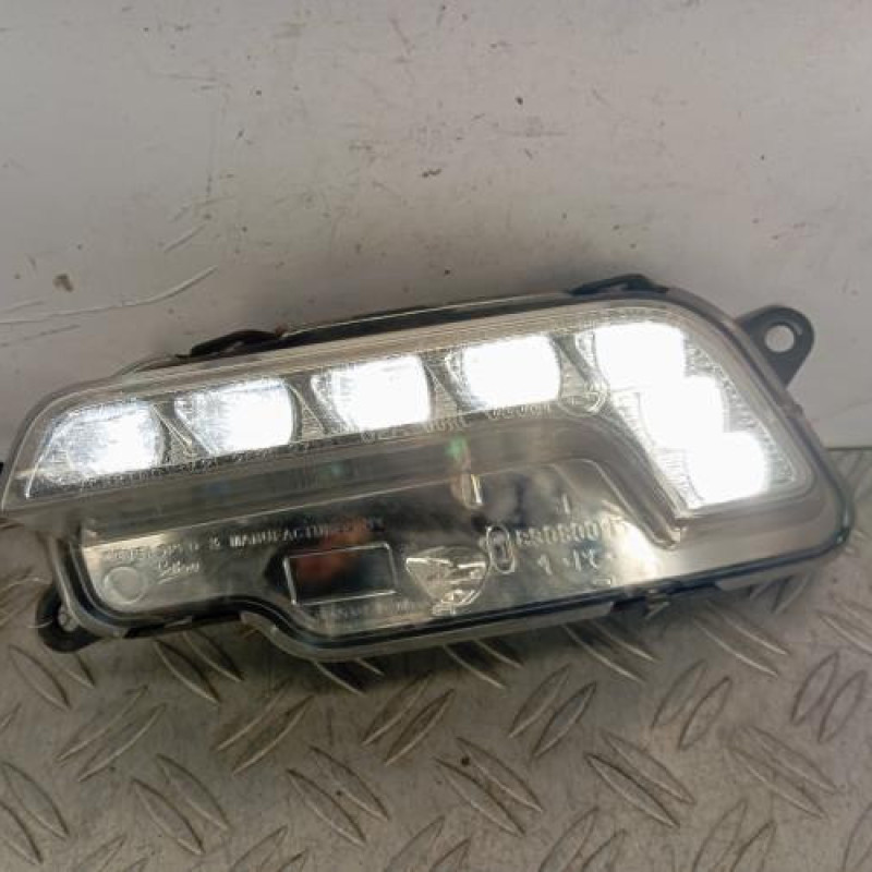 Feu diurne avant gauche MERCEDES CLASSE E 212